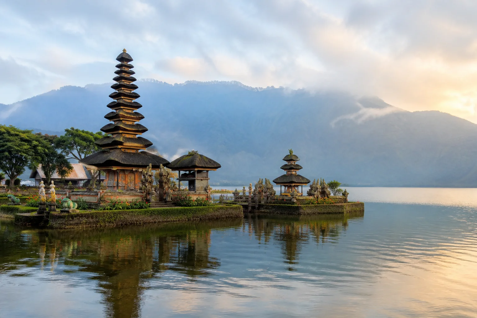 Ulun Danu Beratan & Bedugul Lake