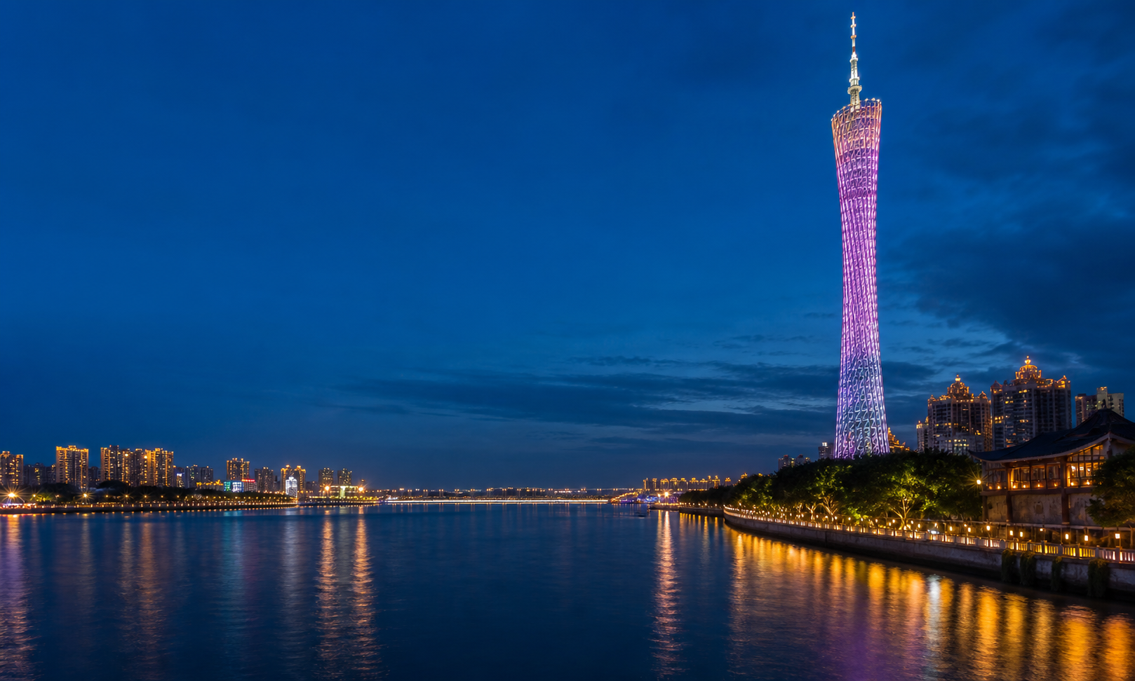 广州塔与珠江夜景