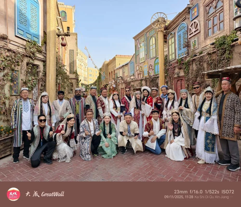 Travellers posing together on a street