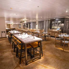 Star Voyager Dining